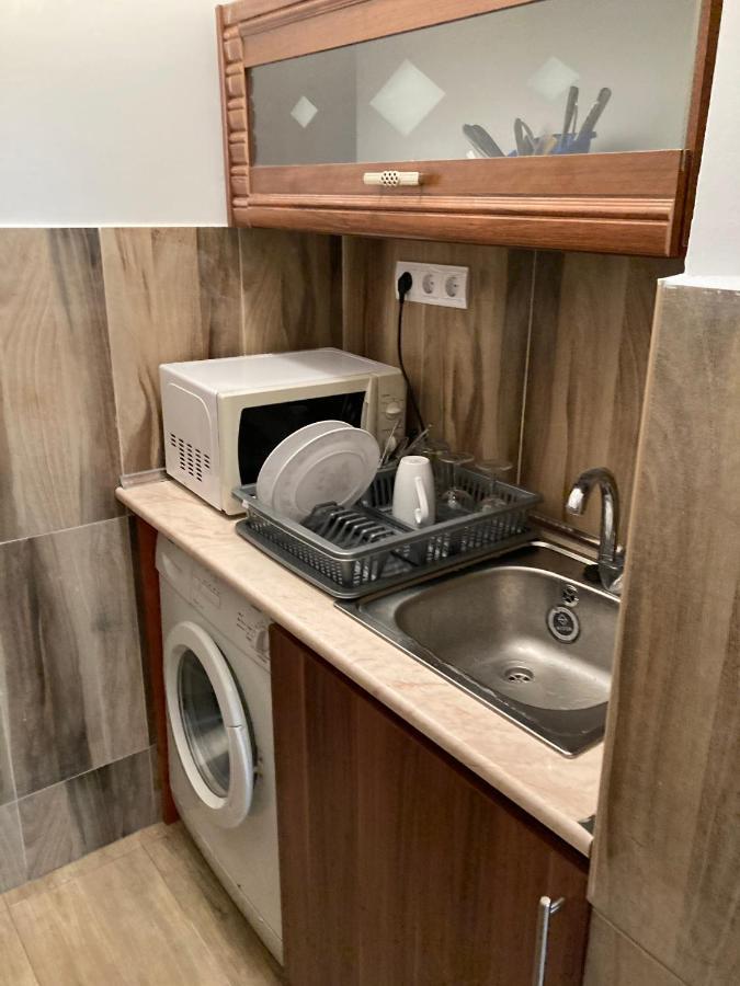 Roland Apartmant Zuglo Boedapest Buitenkant foto