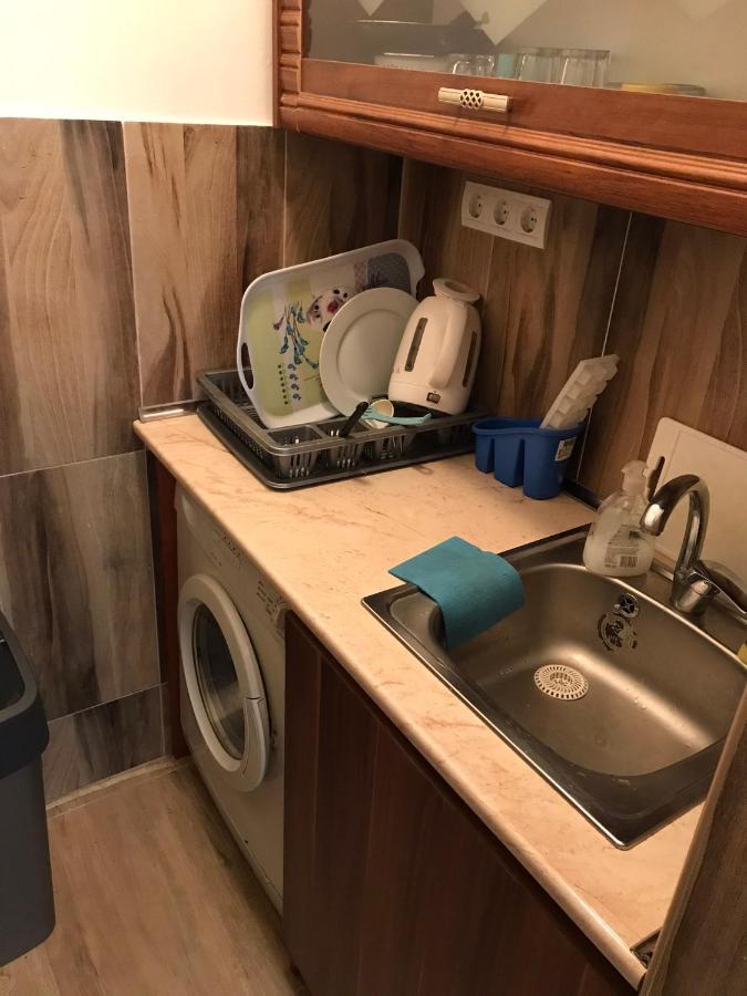 Roland Apartmant Zuglo Boedapest Buitenkant foto